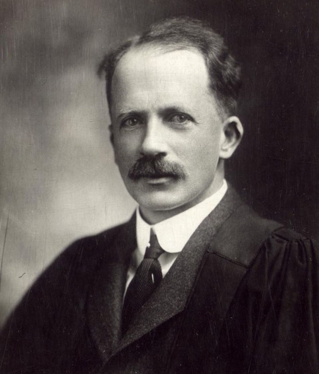 John J. R Macleod, Scottish-Canadian physiologist and winner of 1923 Nobel Prize, died.