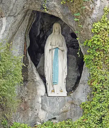 /images/tich/France-002009_-_Our_Lady_of_Lourdes_(15774765182).webp